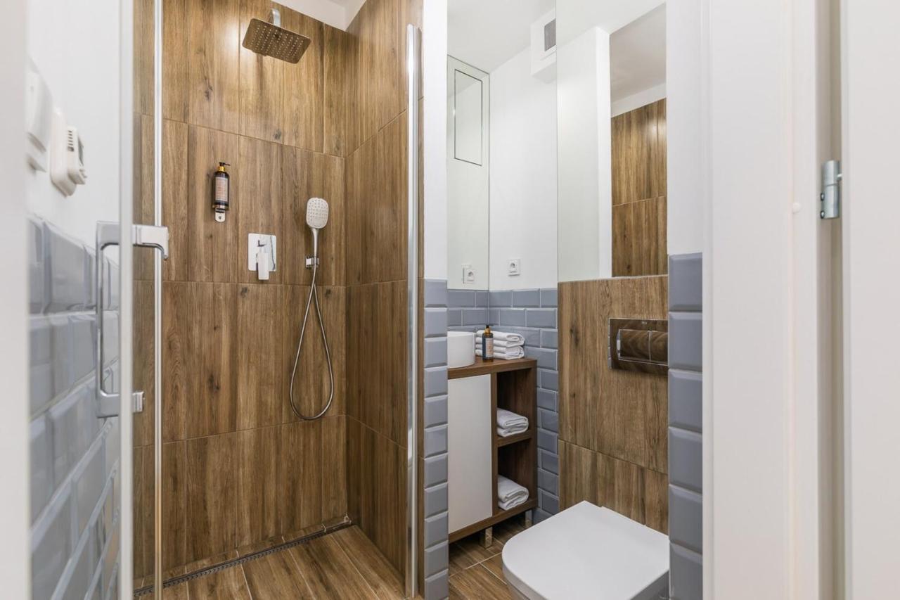 Rent Like Home - Zlota 65 II Warszawa Exteriör bild