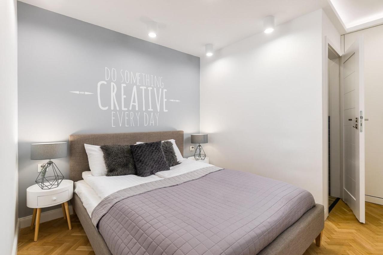 Rent Like Home - Zlota 65 II Warszawa Exteriör bild